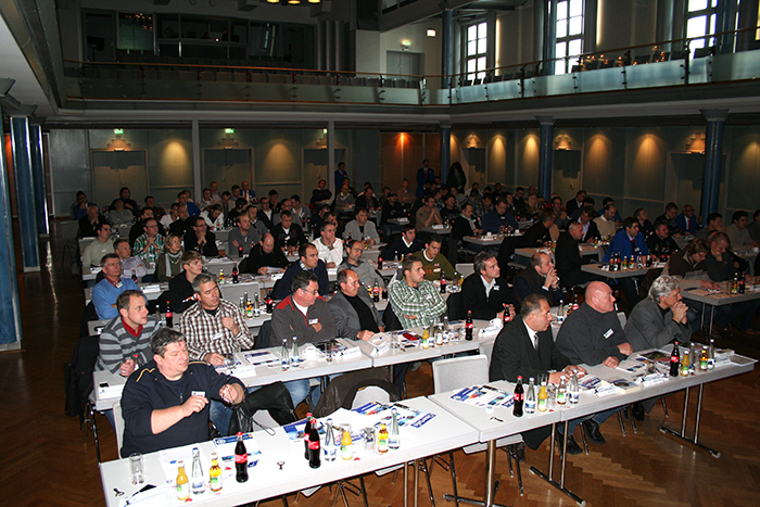 Besucher beim Fassadendoktor-Symposium V